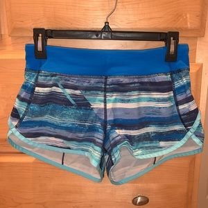Ivviva Girls 14 Blue Patterned Running Shorts